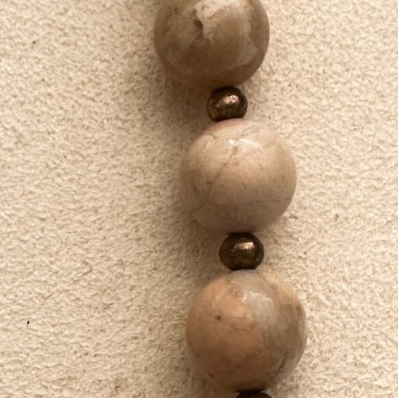 Vintage Earth-Tone Graduated Genuine Agate Beaded Necklace Fish hook clasp - Picture 6 of 8